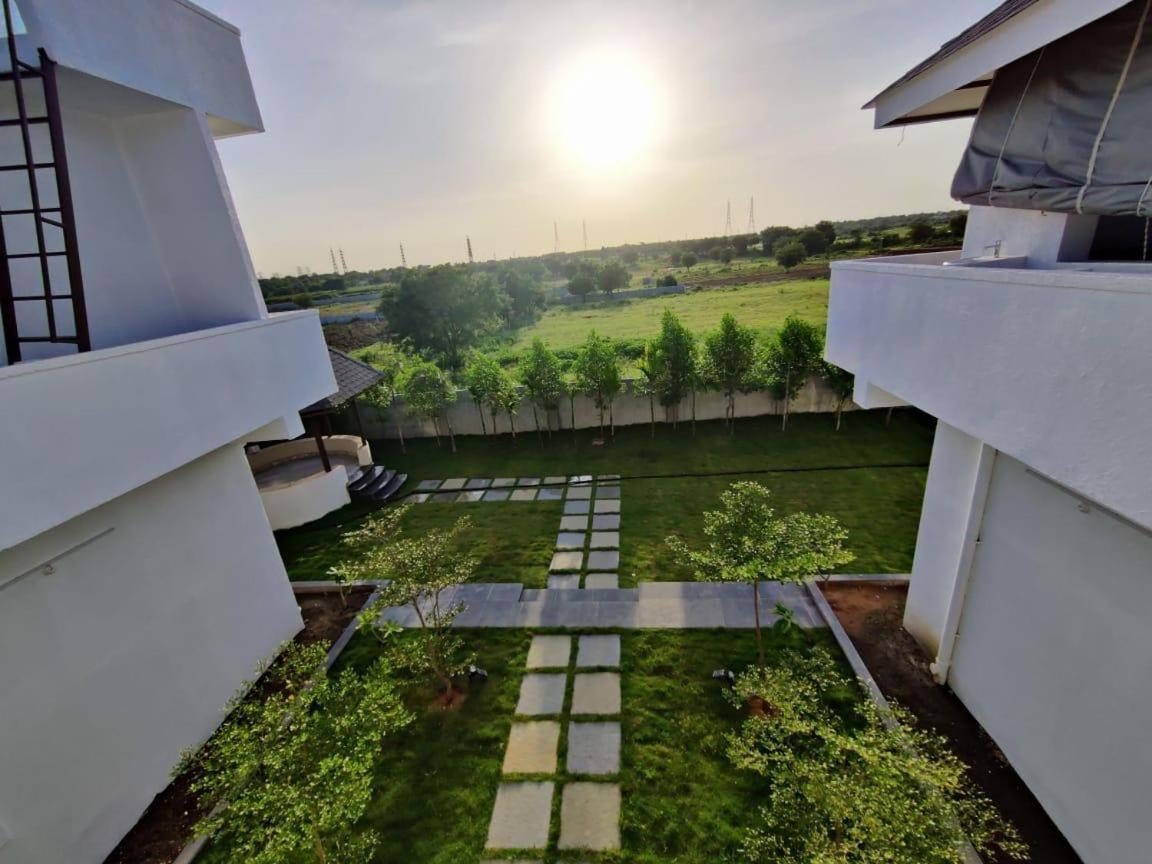 V R Farms Exotic Villa Venkatapur Экстерьер фото